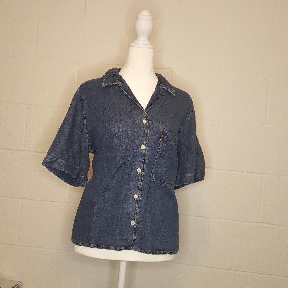 Levi's Denim Button- Up Shirt- NWT
